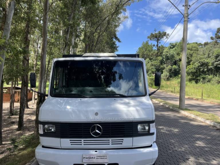 MERCEDES-BENZ - 1114 - 1995/1996 - Branca - Sob Consulta