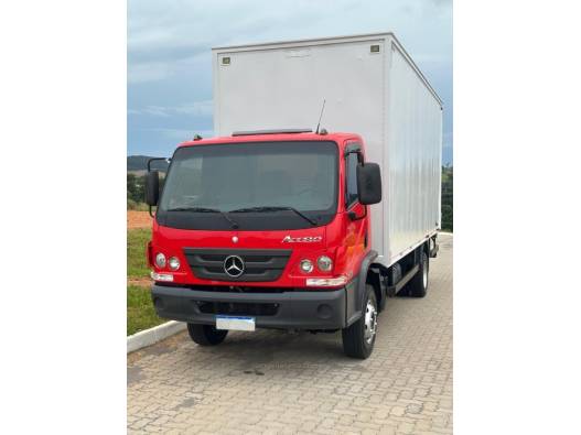 MERCEDES-BENZ - ACCELO 1016 - 2013/2013 - Vermelha - Sob Consulta