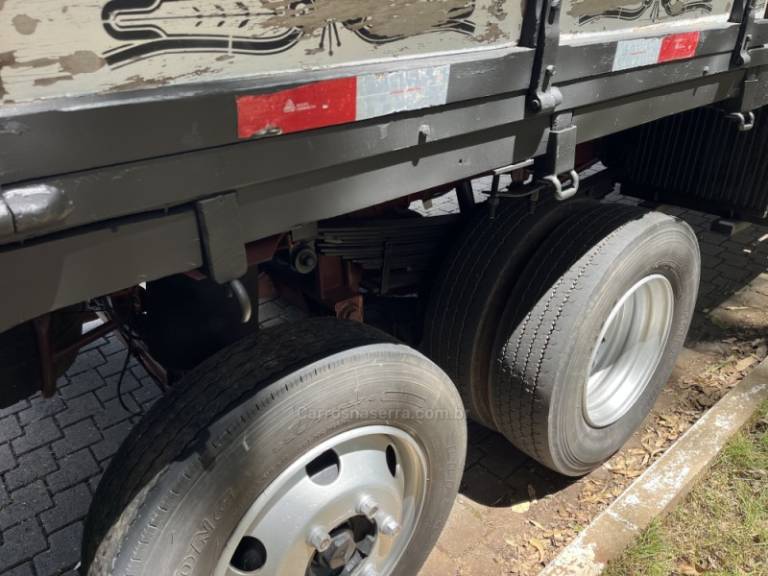 MERCEDES-BENZ - 1114 - 1995/1996 - Branca - Sob Consulta