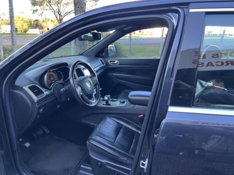 JEEP - GRAND CHEROKEE - 2014/2014 - Preta - Sob Consulta