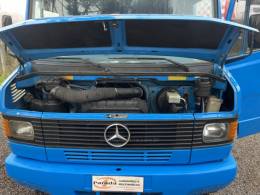 MERCEDES-BENZ - 710 (DIESEL) - 1999/1999 - Azul - Sob Consulta