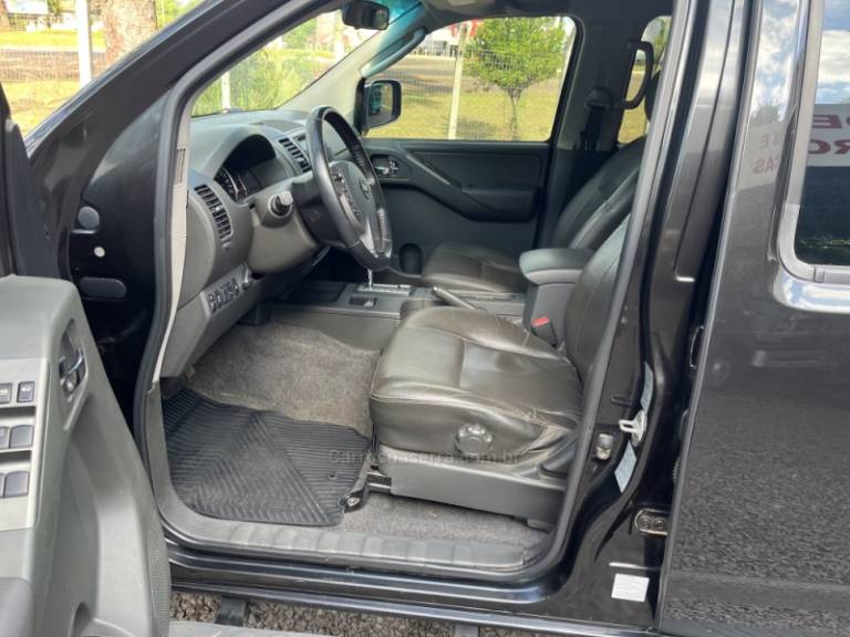 NISSAN - FRONTIER - 2016/2016 - Preta - Sob Consulta