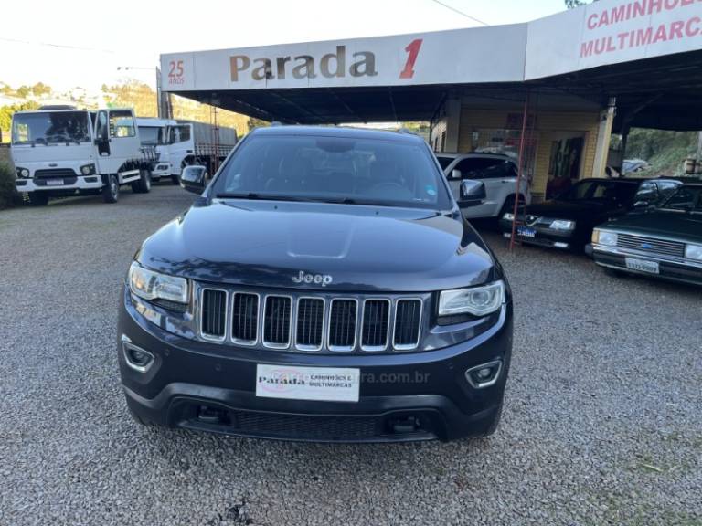 JEEP - GRAND CHEROKEE - 2014/2014 - Preta - Sob Consulta