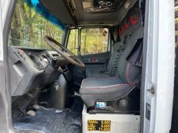 MERCEDES-BENZ - 1114 - 1995/1996 - Branca - Sob Consulta