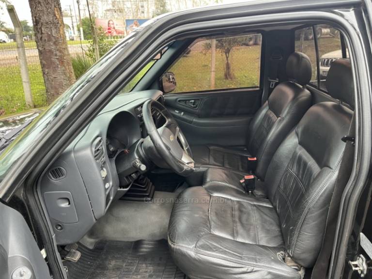 CHEVROLET - S10 - 2003/2004 - Preta - Sob Consulta
