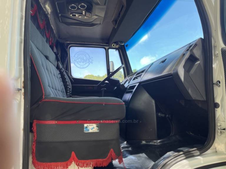 MERCEDES-BENZ - 1114 - 1995/1996 - Branca - Sob Consulta