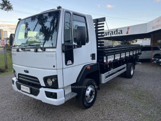 FORD - CARGO 1119 - 2017/2018 - Branca - Sob Consulta