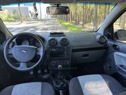 FORD - FIESTA - 2008/2008 - Prata - Sob Consulta